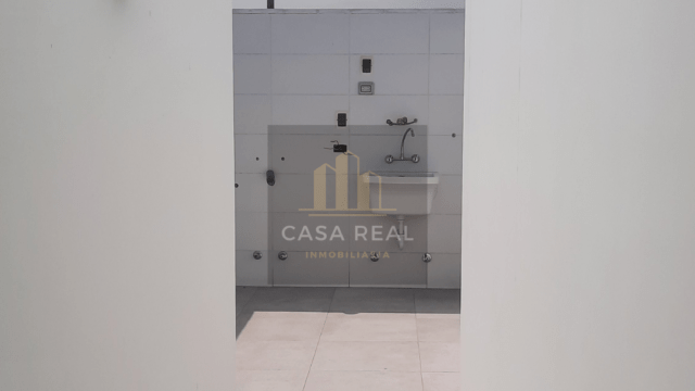 Duplex con jardín en ultimo piso en San Borja