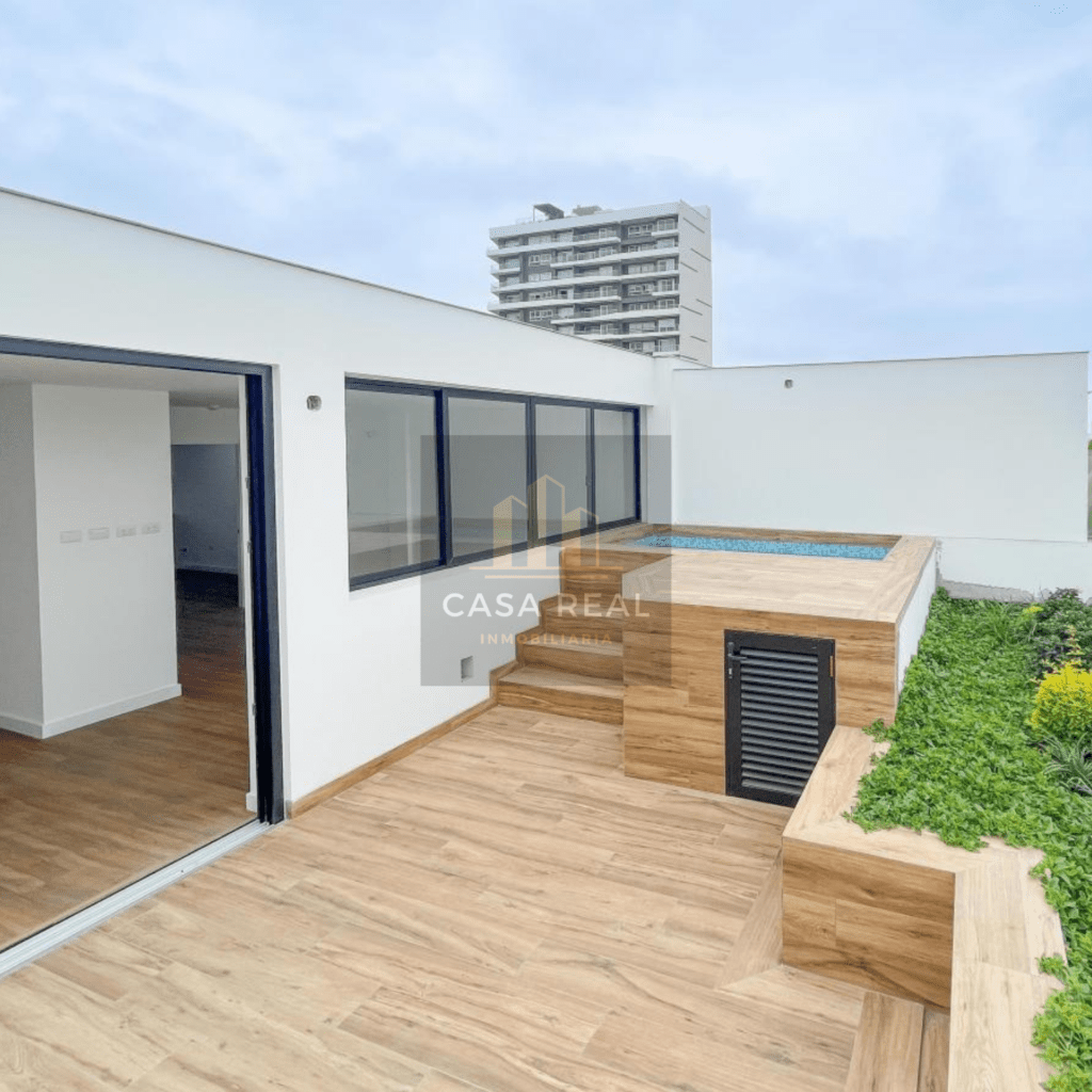 PENTHOUSE EN MIRAFLORES