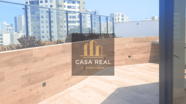 VENTA DE DUPLEX EN MIRAFLORES CON 3 DORMITORIOS Y TERRAZA DE ESTRENO 13