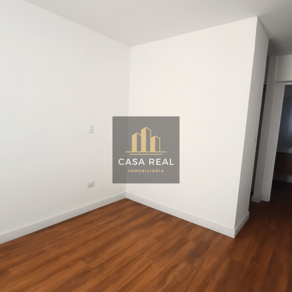 VENTA DE DUPLEX EN MIRAFLORES CON 3 DORMITORIOS Y TERRAZA DE ESTRENO 6