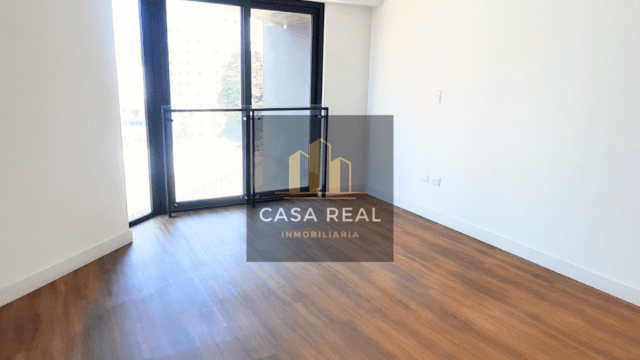 VENTA DE DUPLEX EN MIRAFLORES CON 3 DORMITORIOS Y TERRAZA DE ESTRENO 7