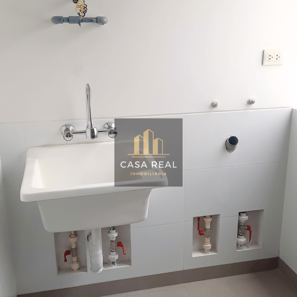 Venta de departamento en San Isidro de estreno 12