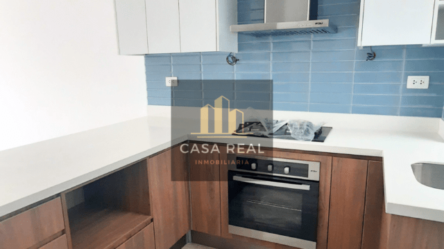 Venta de departamento en Miraflores cerca al Malecon 12