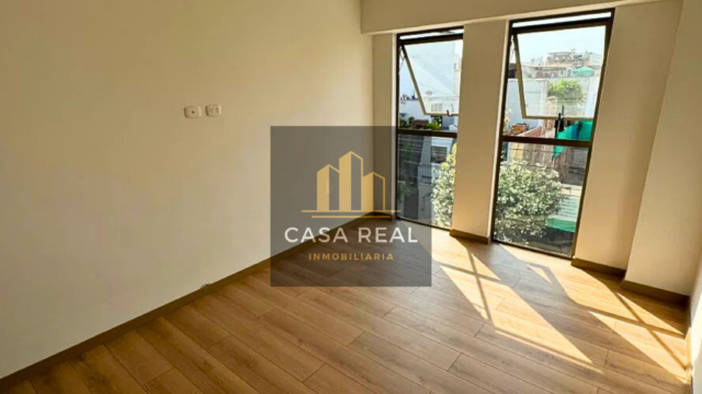 departamento en venta en Surco frente a parque 10